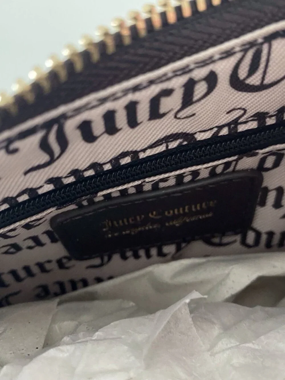 Juicy Couture Juicy Renaissance‎ Shoulder Bag In Buff Beige W/Charm Crown Velvet